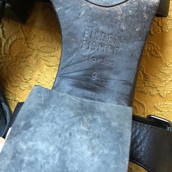 Eileen Fisher simple black block heel sandal - Picture 5 of 6